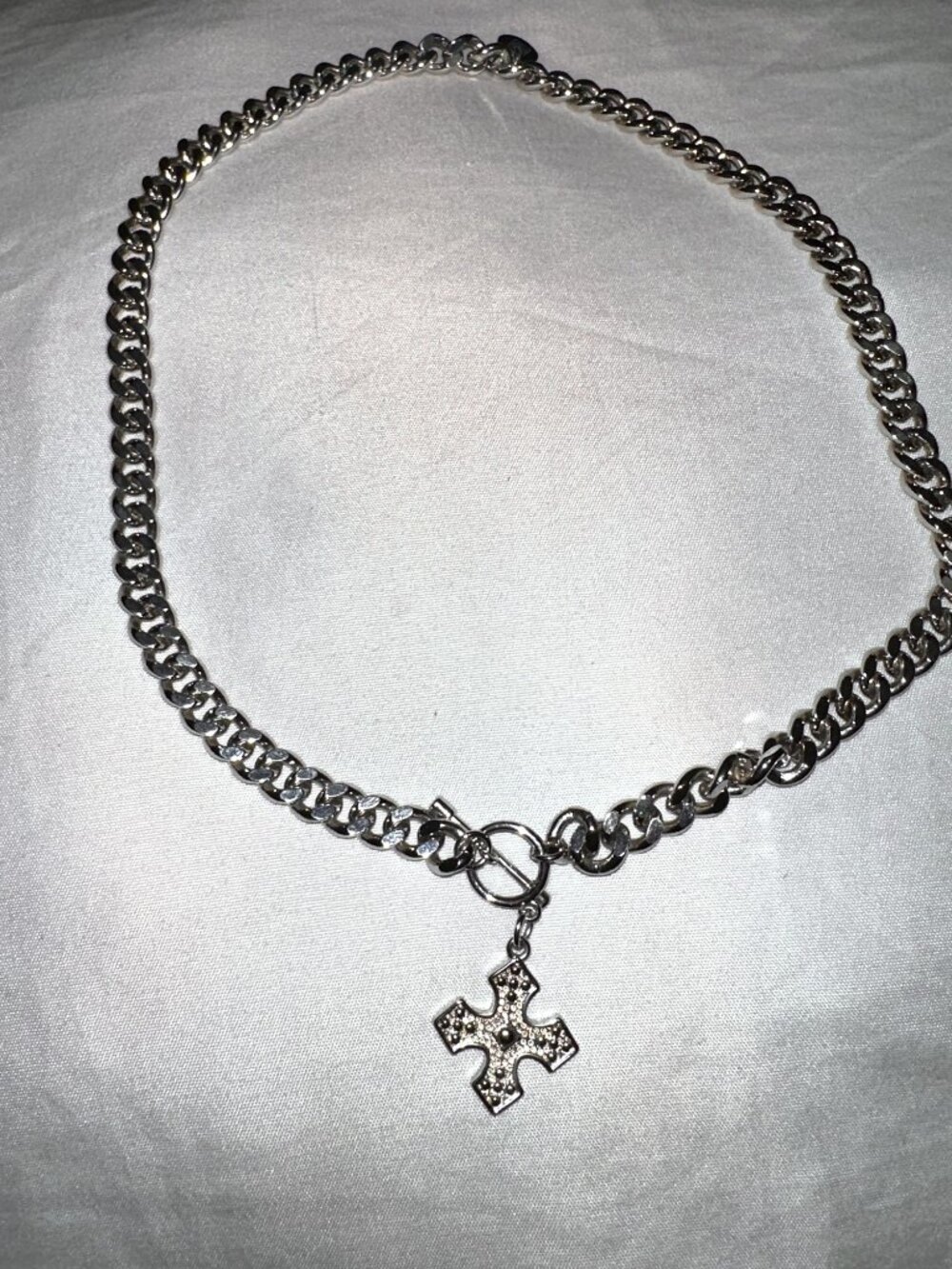 Silver Tone Chunky Curb Chain Front Toggle Cross Necklace Maltese Style Pendant
